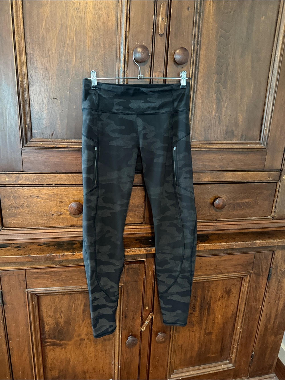 Athleta Black Camo High-Rise Leggings. Rainier reflective